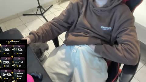 Snapshot of anthonyloveseks chatting on 14, 11, 2025 Anthony online show from 14, 11, 2025