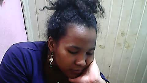 Snapshot of antine9794 chatting on 8, 7, 2026 antine9794 online show from 8, 7, 2026