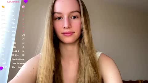 Snapshot of antionettepulgarin chatting on 7, 5, 2026 Viktoria online show from 7, 5, 2026