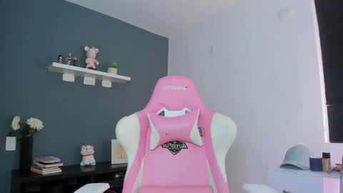 Antonella online show from 21, 4, 2026