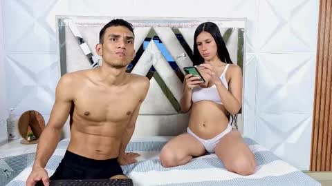 Antonella 20  Axel 23 online show from 29, 10, 2025