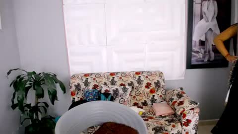Snapshot of antonella_mcry chatting on 12, 6, 2026 antonella online show from 12, 6, 2026