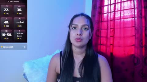Snapshot of antonella_rod chatting on 12, 12, 2024 antonella_rod online show from 12, 12, 2024