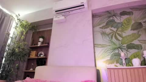 Snapshot of antonella_rossi24 chatting on 22, 5, 2026 Antonella Rossi online show from 22, 5, 2026