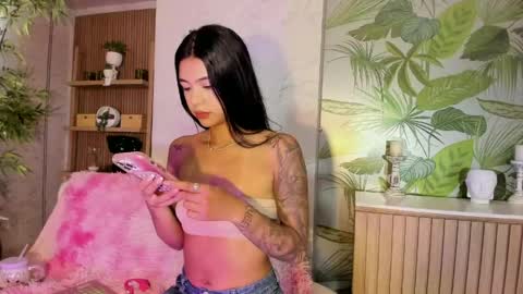 Snapshot of antonella_rossi24 chatting on 24, 5, 2026 Antonella Rossi online show from 24, 5, 2026