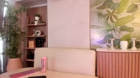 Snapshot of antonella_rossi24 chatting on 24, 7, 2026 Antonella Rossi online show from 24, 7, 2026