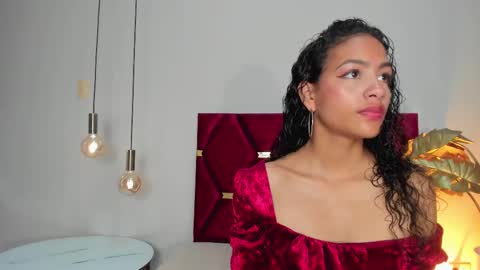 Snapshot of antonellahall_ chatting on 12, 3, 2025 AntonellaHall online show from 12, 3, 2025
