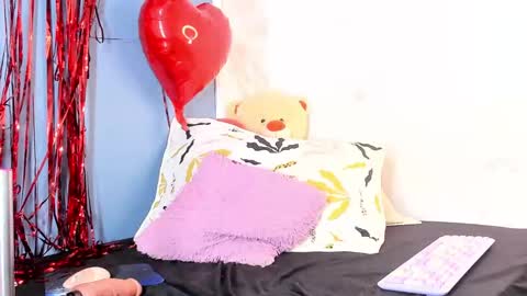 Snapshot of antonellasmith0 chatting on 17, 2, 2025 ANTO online show from 17, 2, 2025