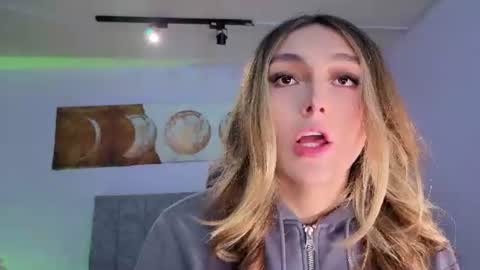 Snapshot of antonellastar24_ chatting on 22, 6, 2026 Antonella online show from 22, 6, 2026