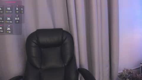 A N T O N E L L E  online show from 30, 1, 2025