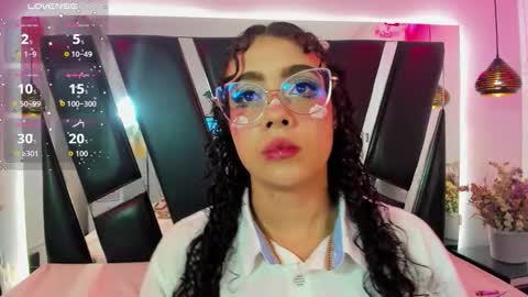 A N T O N E L L E  online show from 12, 9, 2025