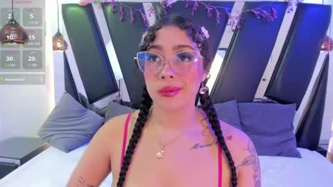 A N T O N E L L E  online show from 19, 4, 2026