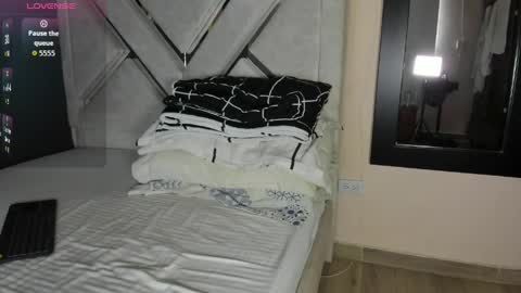 Antonio  online show from 4, 4, 2026