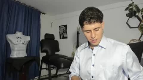 antonnello_ online show from 8, 3, 2025