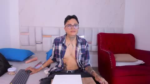 antony_d_ossa online show from 10, 6, 2026