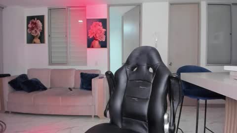 Snapshot of antotss chatting on 18, 2, 2025 Maria Antonia online show from 18, 2, 2025