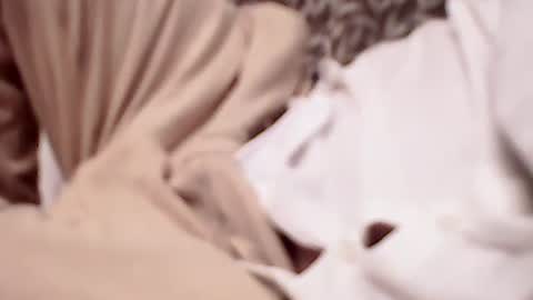 anupam373 online show from 6, 11, 2025