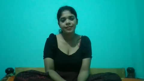 Snapshot of apa142817 chatting on 10, 4, 2026 Aparalux online show from 10, 4, 2026