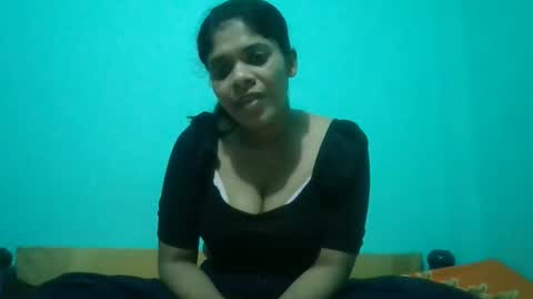 Snapshot of apa142817 chatting on 10, 5, 2026 Aparalux online show from 10, 5, 2026