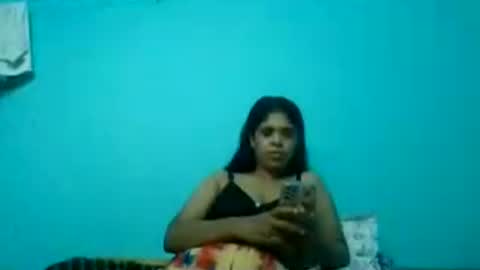 Snapshot of apa142817 chatting on 4, 8, 2026 Aparalux online show from 4, 8, 2026