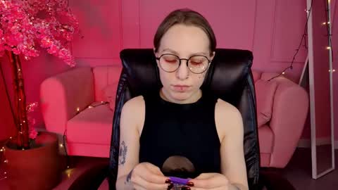 APHEX QUEEN online show from 3, 3, 2025