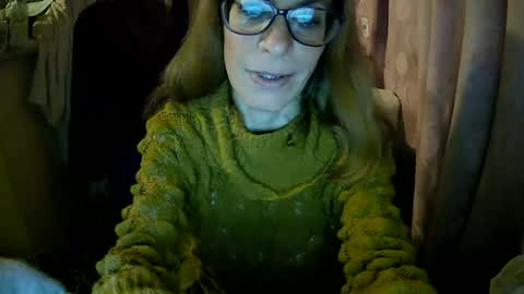 Snapshot of aphrodity_rox chatting on 5, 7, 2026 Aphrodity Rox online show from 5, 7, 2026