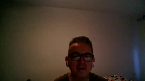 Snapshot of apixaba chatting on 6, 1, 2025 furry bear online show from 6, 1, 2025