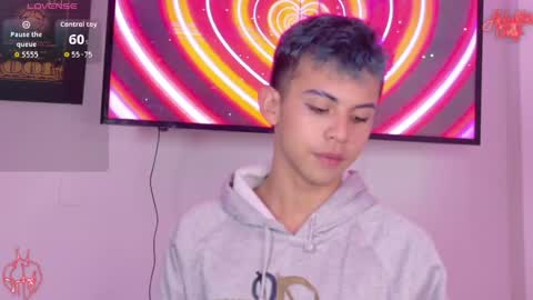 Snapshot of apolo_prince1 chatting on 28, 4, 2026 Apolo online show from 28, 4, 2026