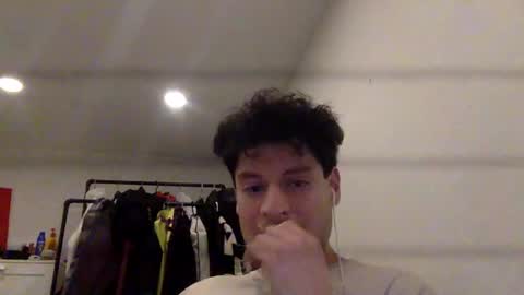 Snapshot of applejuice18 chatting on 1, 1, 2025 applejuice18 online show from 1, 1, 2025