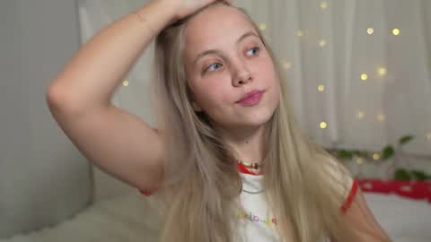  REYNA  my friend   online show from 22, 12, 2024