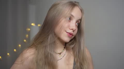  REYNA  my friend   online show from 11, 1, 2025