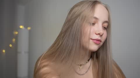  REYNA  my friend   online show from 16, 1, 2025