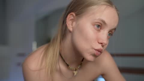  REYNA  my friend   online show from 17, 1, 2025