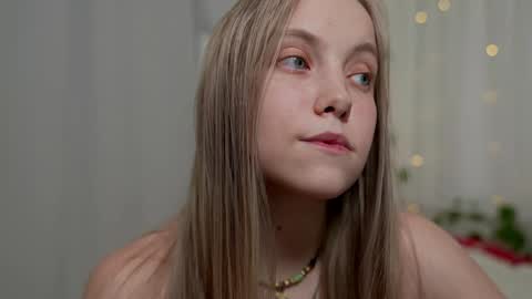  REYNA  my friend   online show from 7, 2, 2025