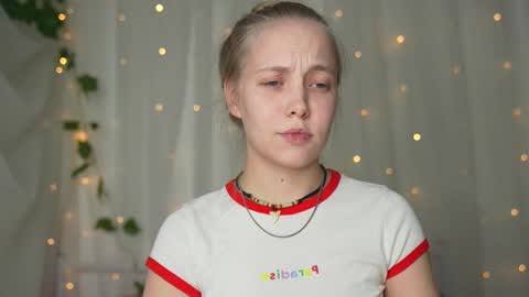  REYNA  my friend   online show from 14, 2, 2025