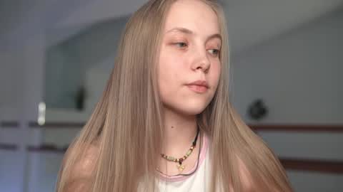  REYNA  my friend   online show from 11, 3, 2025