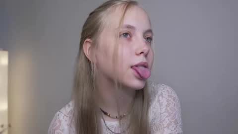  REYNA  my friend   online show from 14, 9, 2025