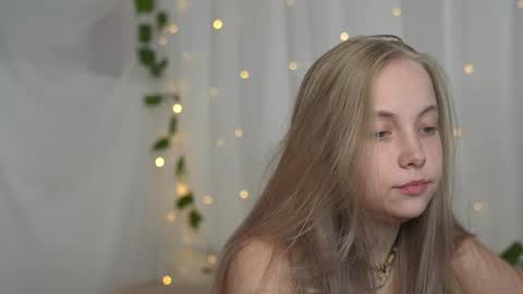  REYNA  my friend   online show from 21, 9, 2025