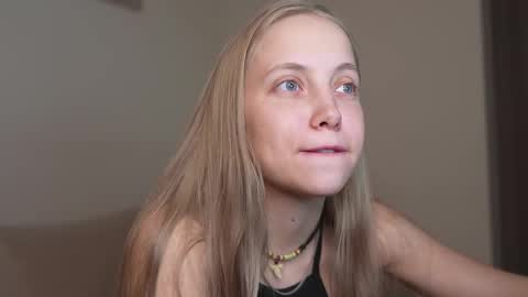  REYNA  my friend   online show from 18, 11, 2025