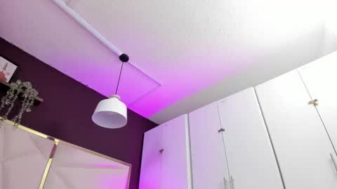 April online show from 8, 11, 2025