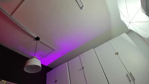 Snapshot of april_bowie chatting on 16, 2, 2026 April online show from 16, 2, 2026