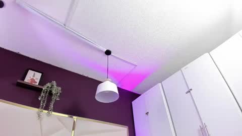 Snapshot of april_bowie chatting on 25, 2, 2026 April online show from 25, 2, 2026