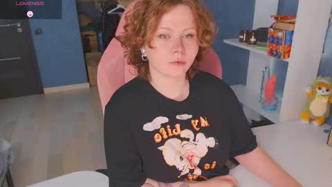 Snapshot of april_hentaigirl chatting on 14, 10, 2025 my special content online show from 14, 10, 2025