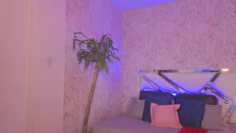 Snapshot of april_summer_ chatting on 8, 6, 2026 Isabella online show from 8, 6, 2026