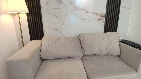 aprillross online show from 15, 12, 2025