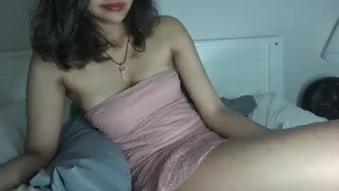 Snapshot of aproditelily495 chatting on 24, 10, 2025 LilyinTheWild online show from 24, 10, 2025