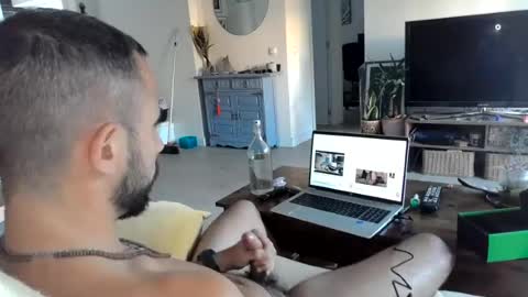 Snapshot of apupupu chatting on 17, 7, 2026 apupupu online show from 17, 7, 2026