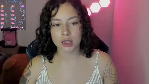 Snapshot of aqua_emilly chatting on 13, 12, 2024 aqua emilly online show from 13, 12, 2024