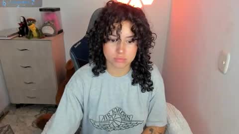 Snapshot of aqua_emilly chatting on 18, 10, 2025 aqua emilly online show from 18, 10, 2025