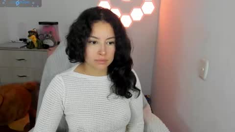 aqua emilly online show from 21, 12, 2025